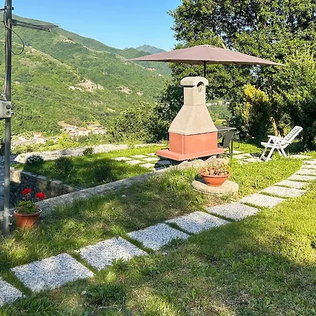 Ferienhaus 2 Bedroom Cozy In San Colombano Certenol San Colombano Certenoli